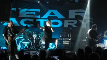 FEAR FACTORY's DINO CAZARES: 'We've Gotta At Least Put A' New 'Single Out Before The End Of The Year'